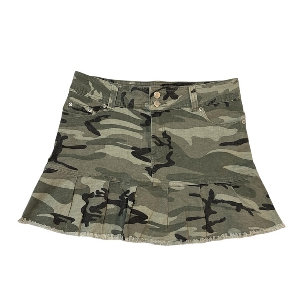 y2 blu Dresses & Skirts - Y2 Blu Y2K denim camo mini skirt
